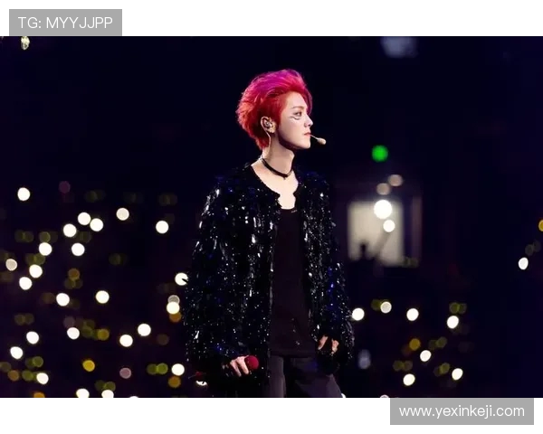 鹿晗 2025 巡演排练现解压新招：花式足球玩转舞台活力(3)